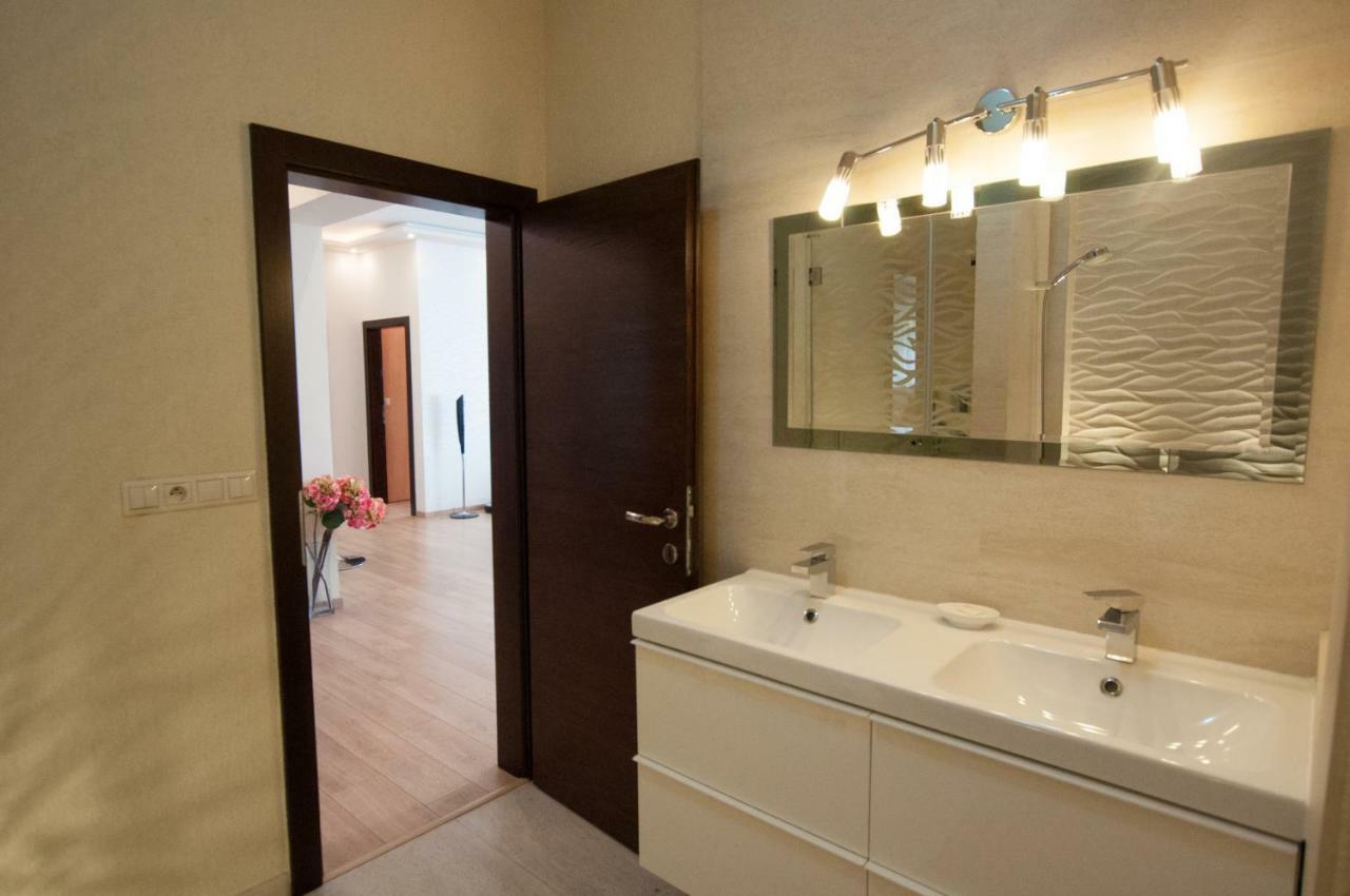 Prestige Apartment Komárno Exterior foto